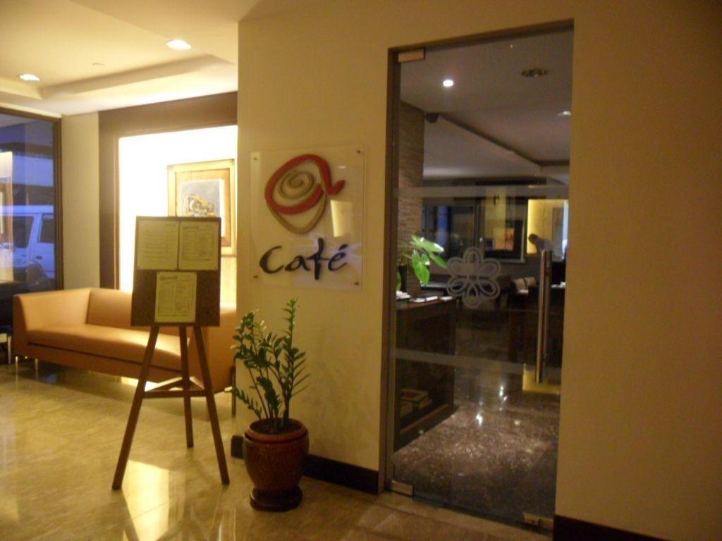 Amorsolo Mansion Hotel مانيلا المظهر الخارجي الصورة